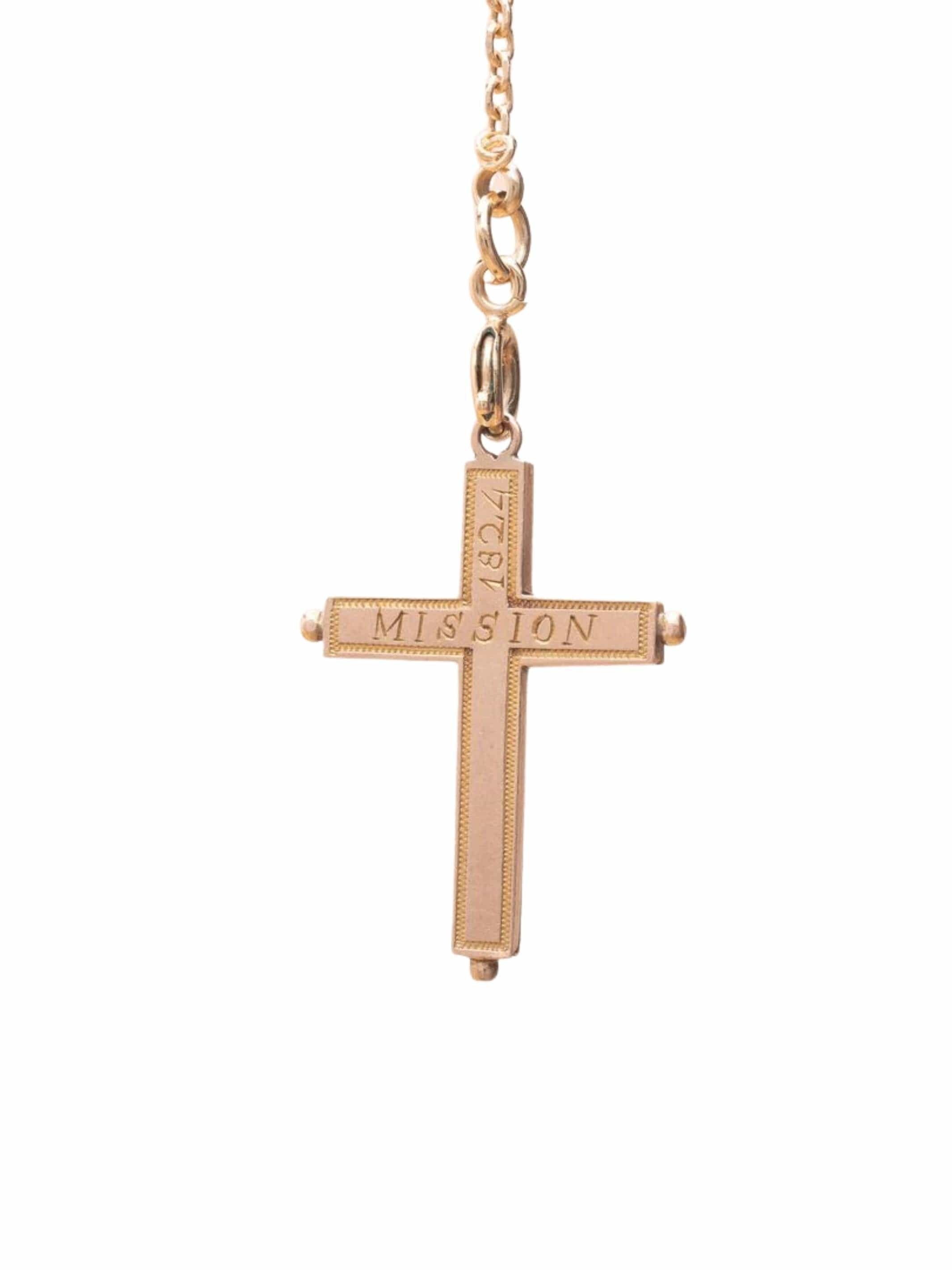 Cross forming a reliquary in 18K (750°/00) pink gold engraved on the top with the words “MISSION 1824” - . Görsel