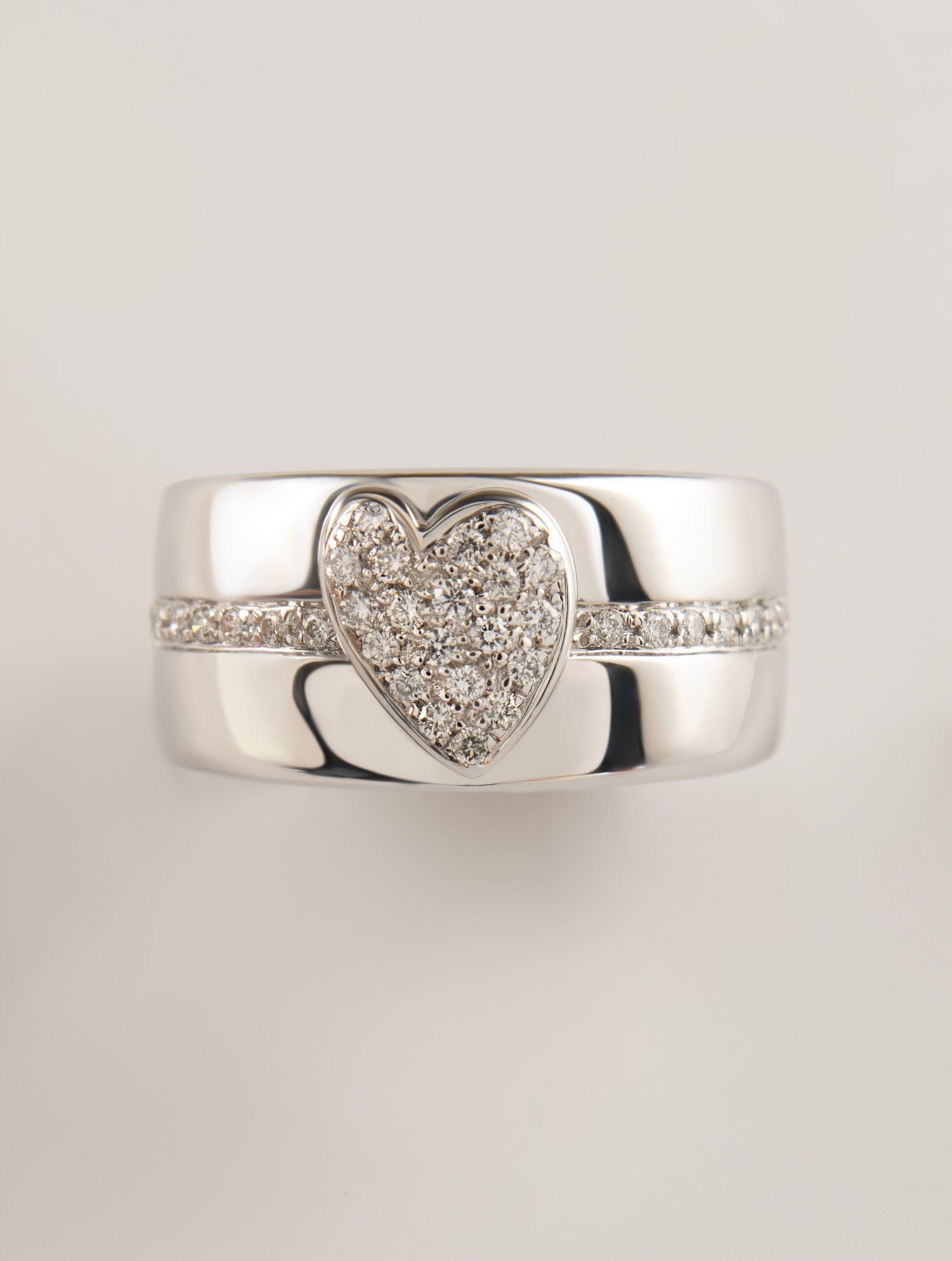 Mauboussin - White Gold Pave Diamond Heart Ring - . Görsel
