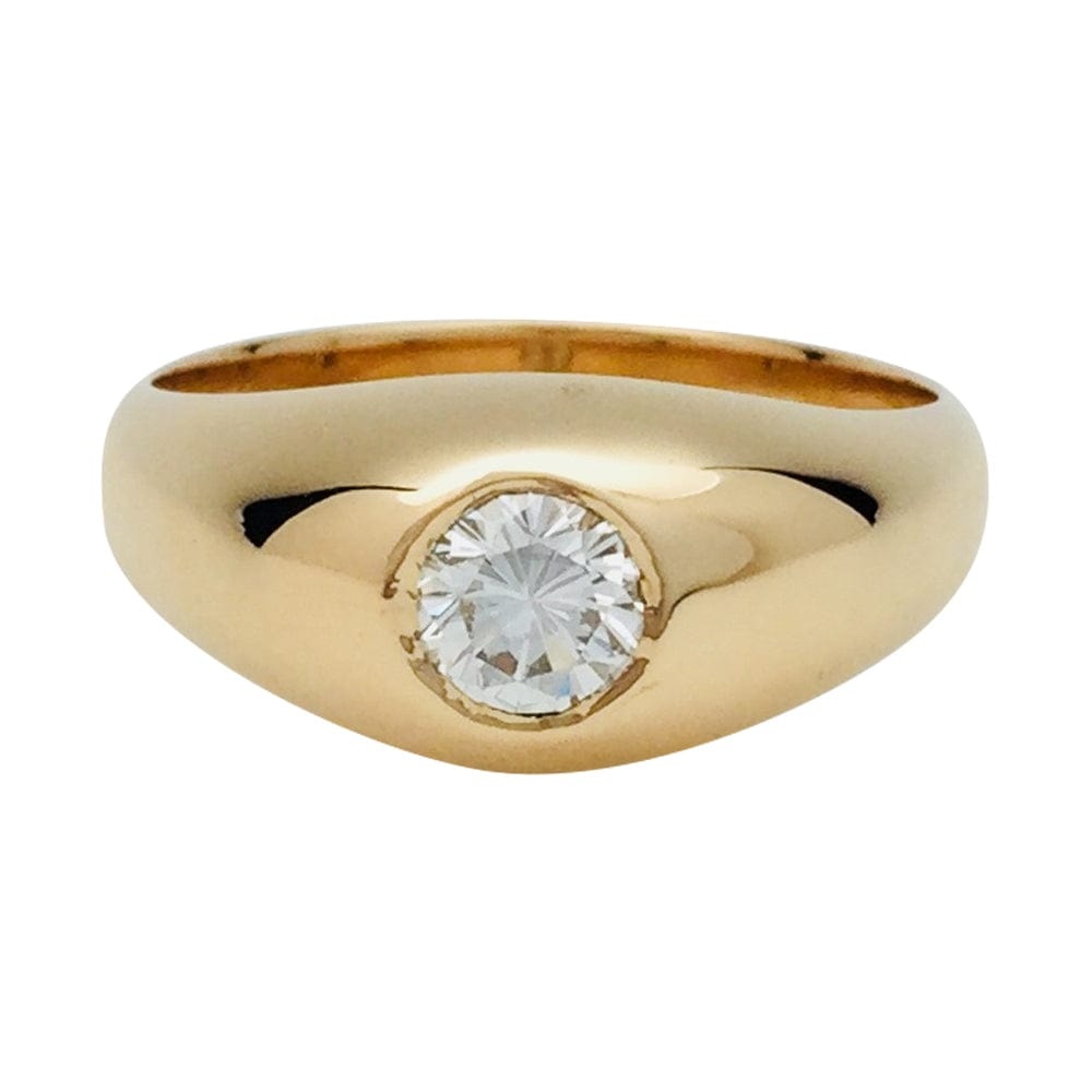 Yellow gold and diamond signet ring, approximately 0.50 carat. - . Görsel