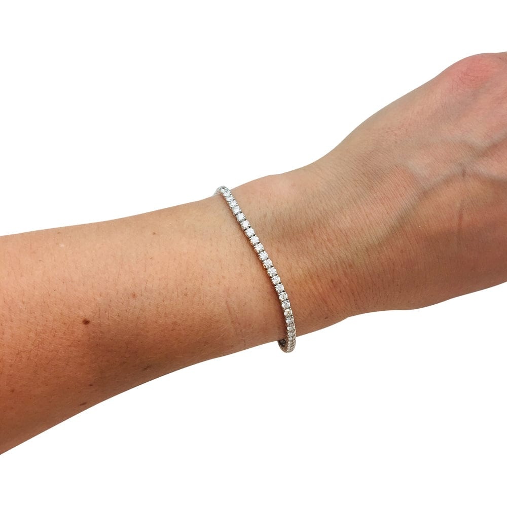 Line bracelet in white gold, 5 carats of diamonds. - . Görsel