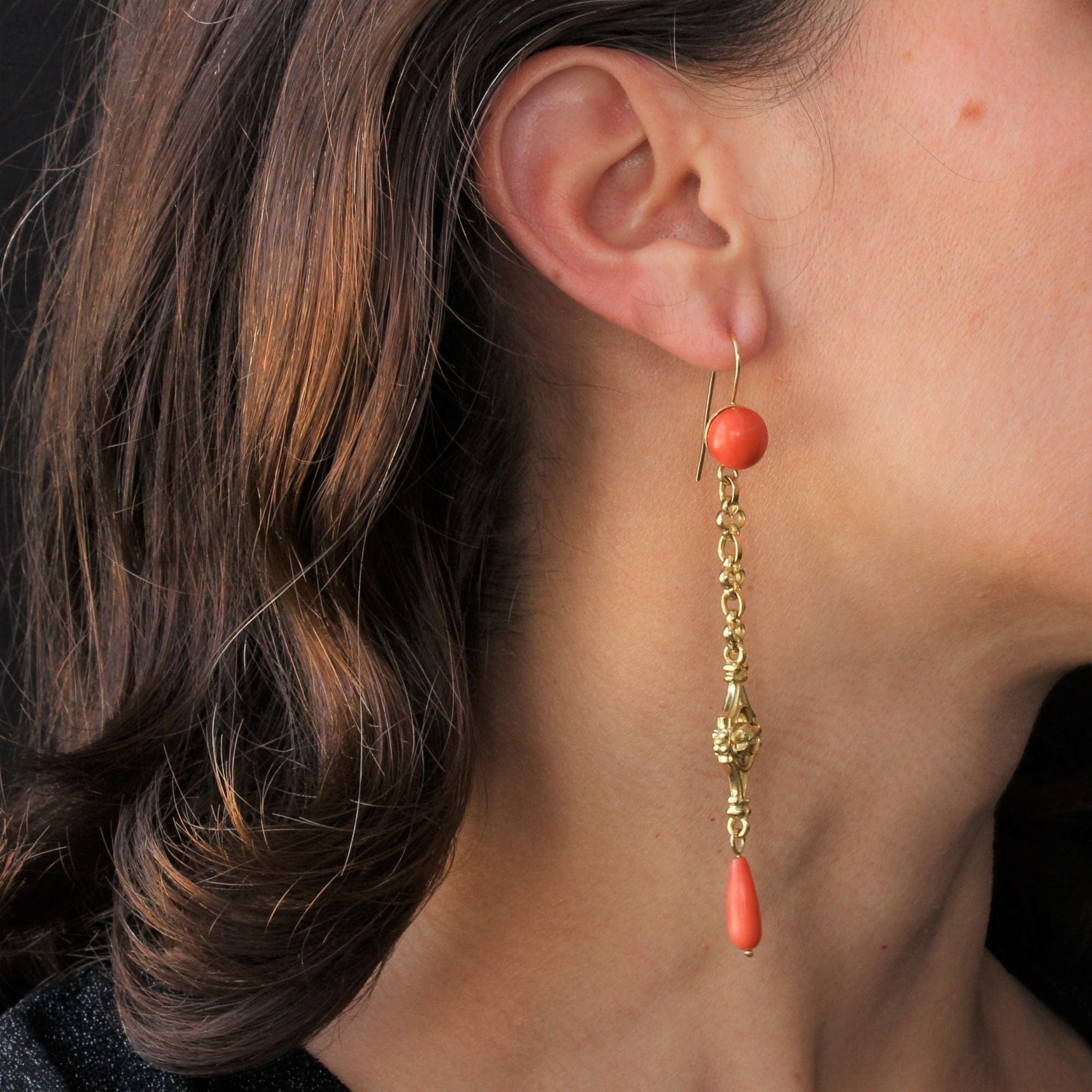 Antique coral and gold earrings - . Görsel