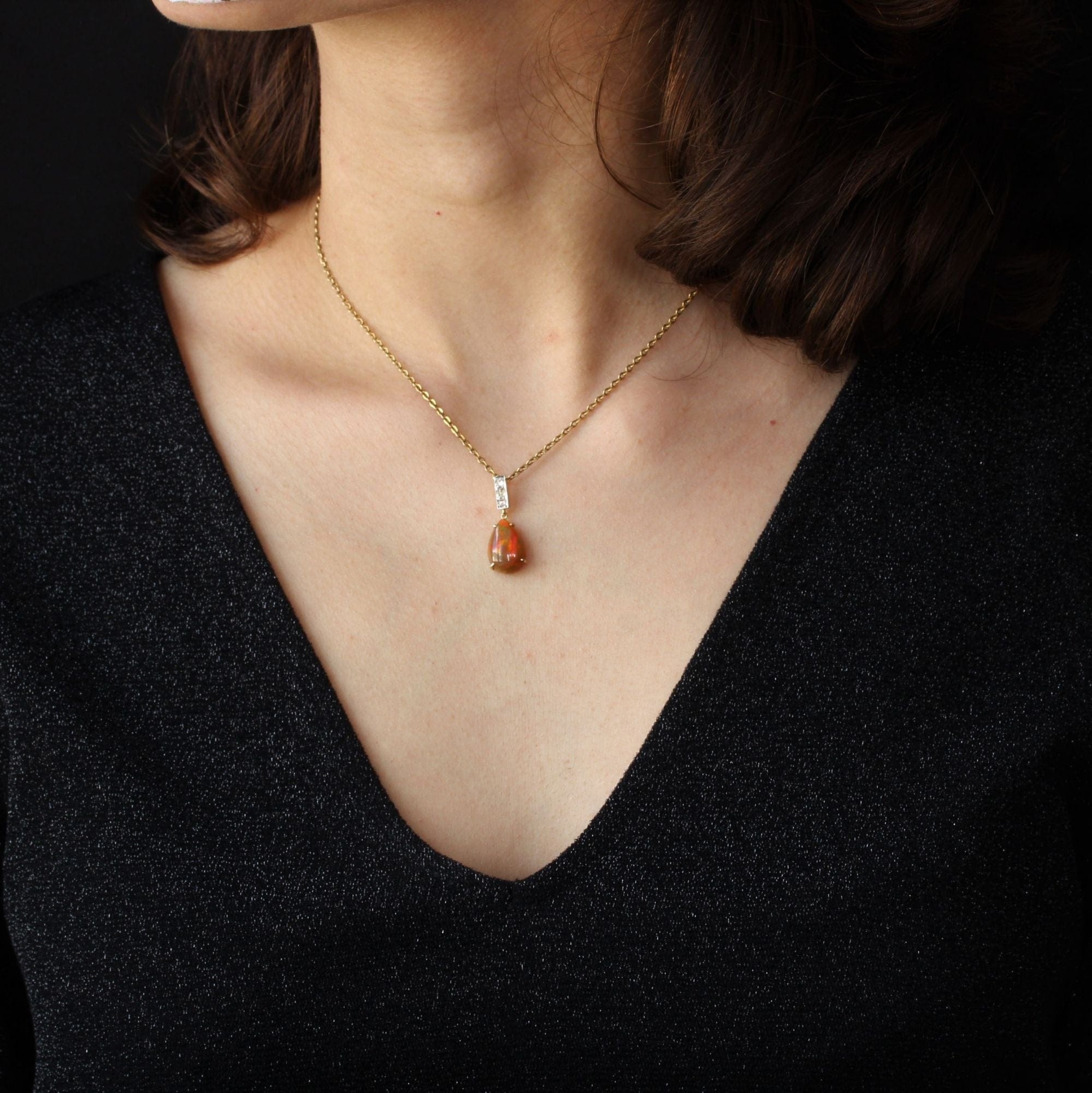 Opal and diamond pendant - . Görsel