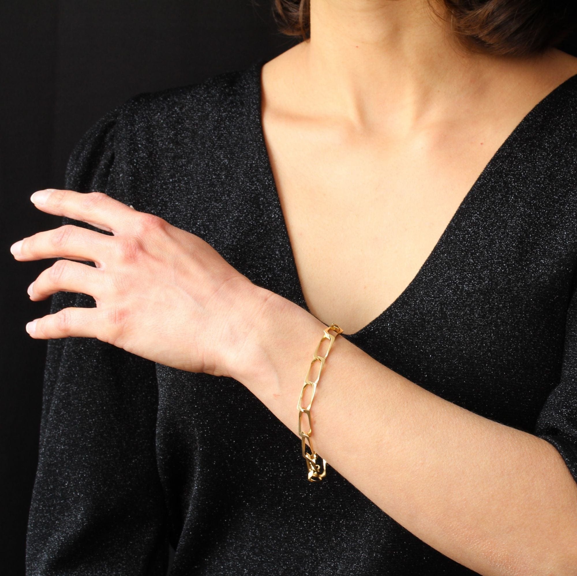 Yellow gold bracelet with rectangular links - . Görsel