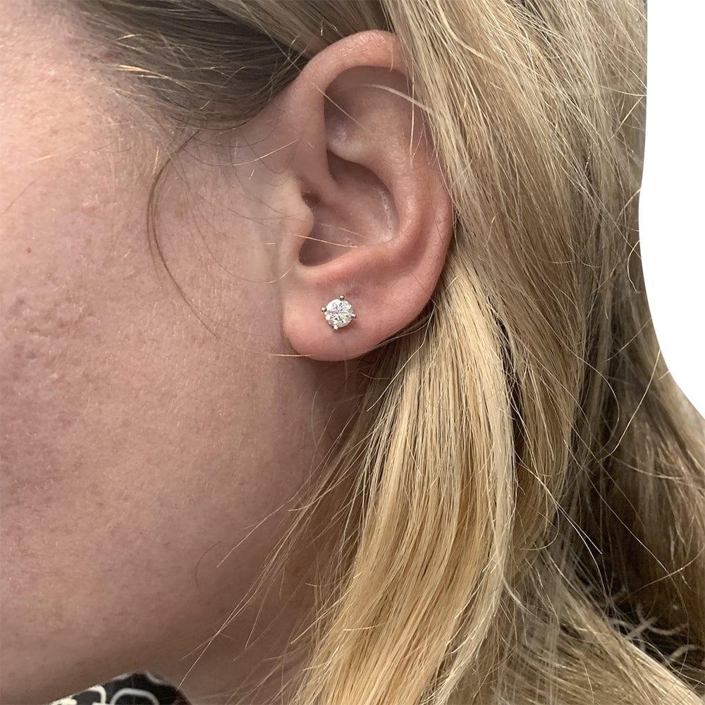 ear fleas Cartier in platinum and diamonds. - . Görsel