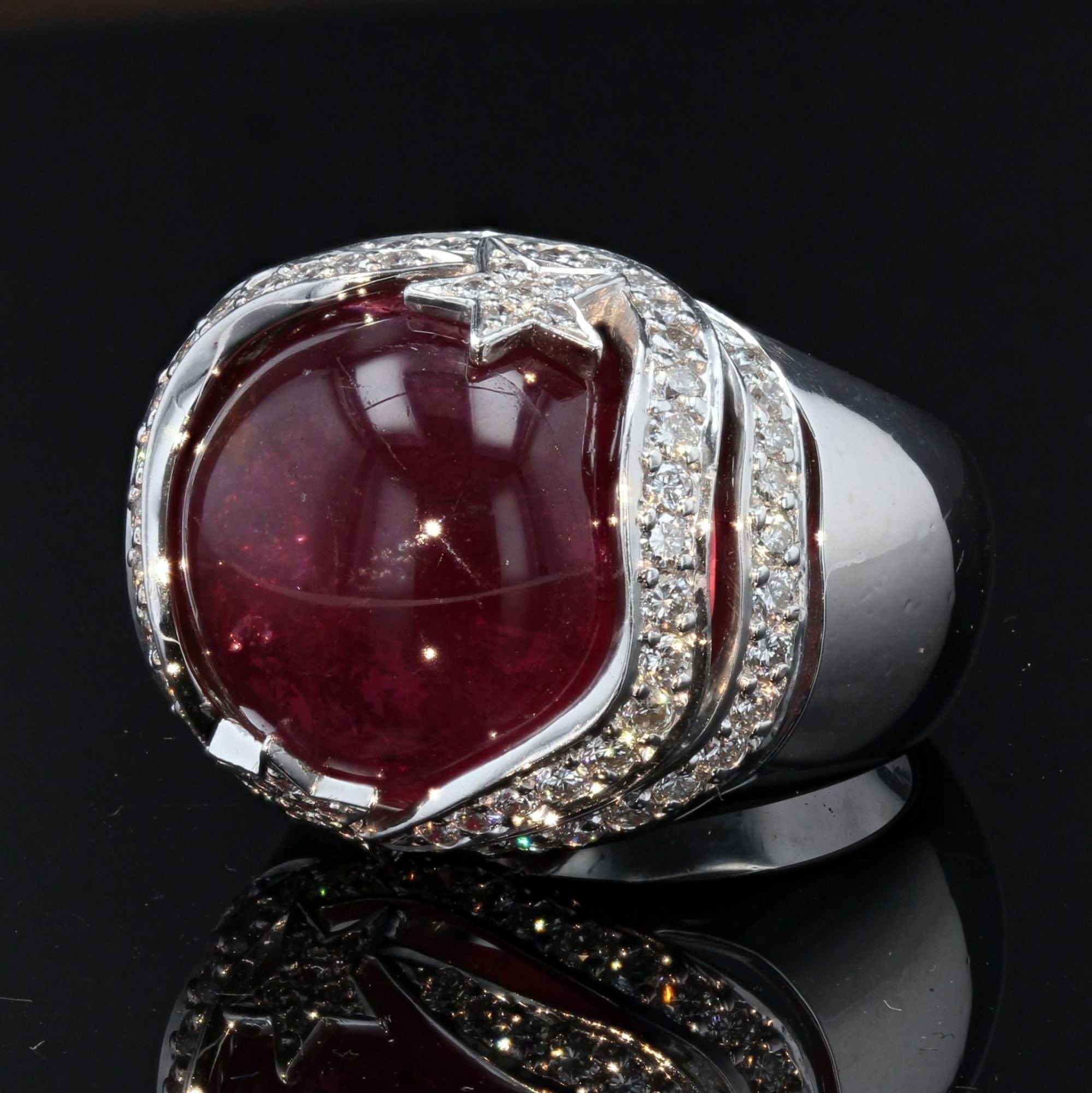 Ruby Diamond Dome Ring - . Görsel
