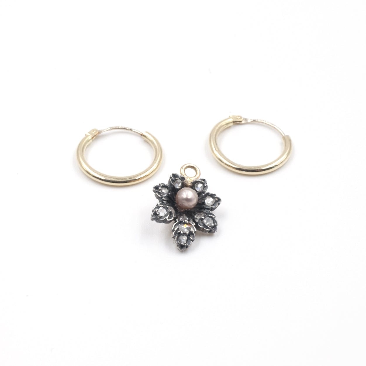 ECLOSE hoop earrings - . Görsel