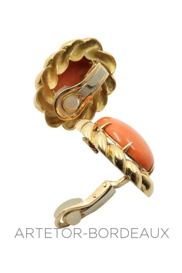 Coral clip-on earrings - . Görsel