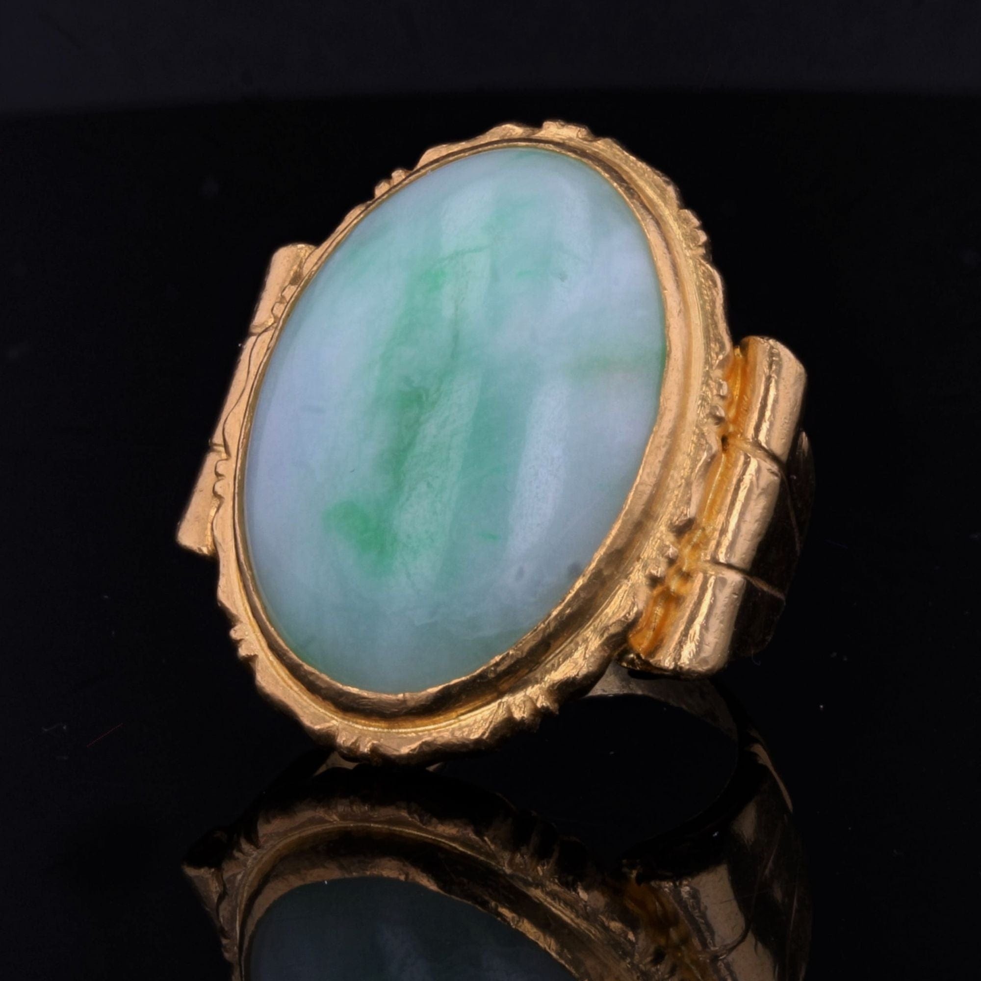 Old gold and jade ring - . Görsel