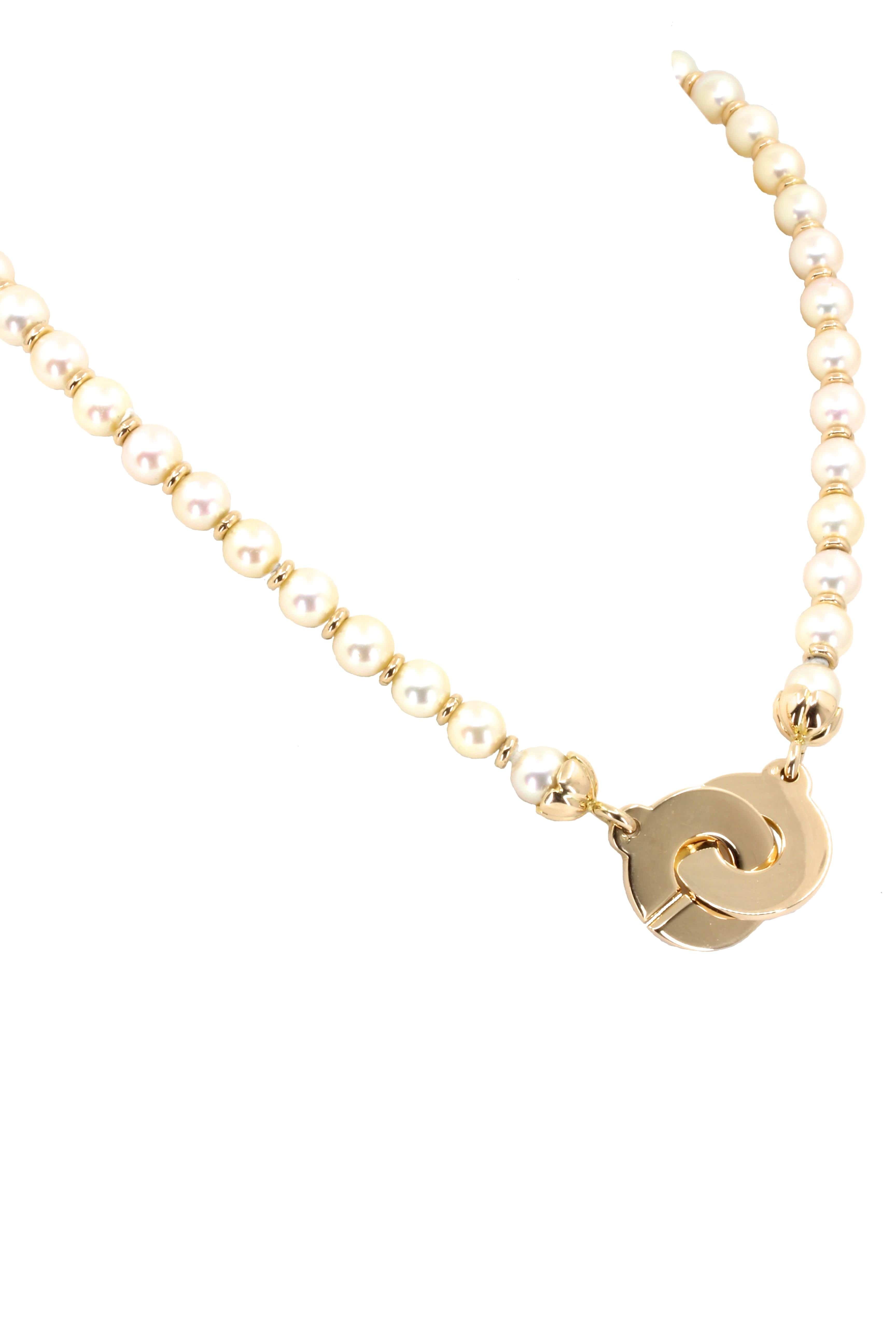 Pearl necklace with handcuff clasp - . Görsel