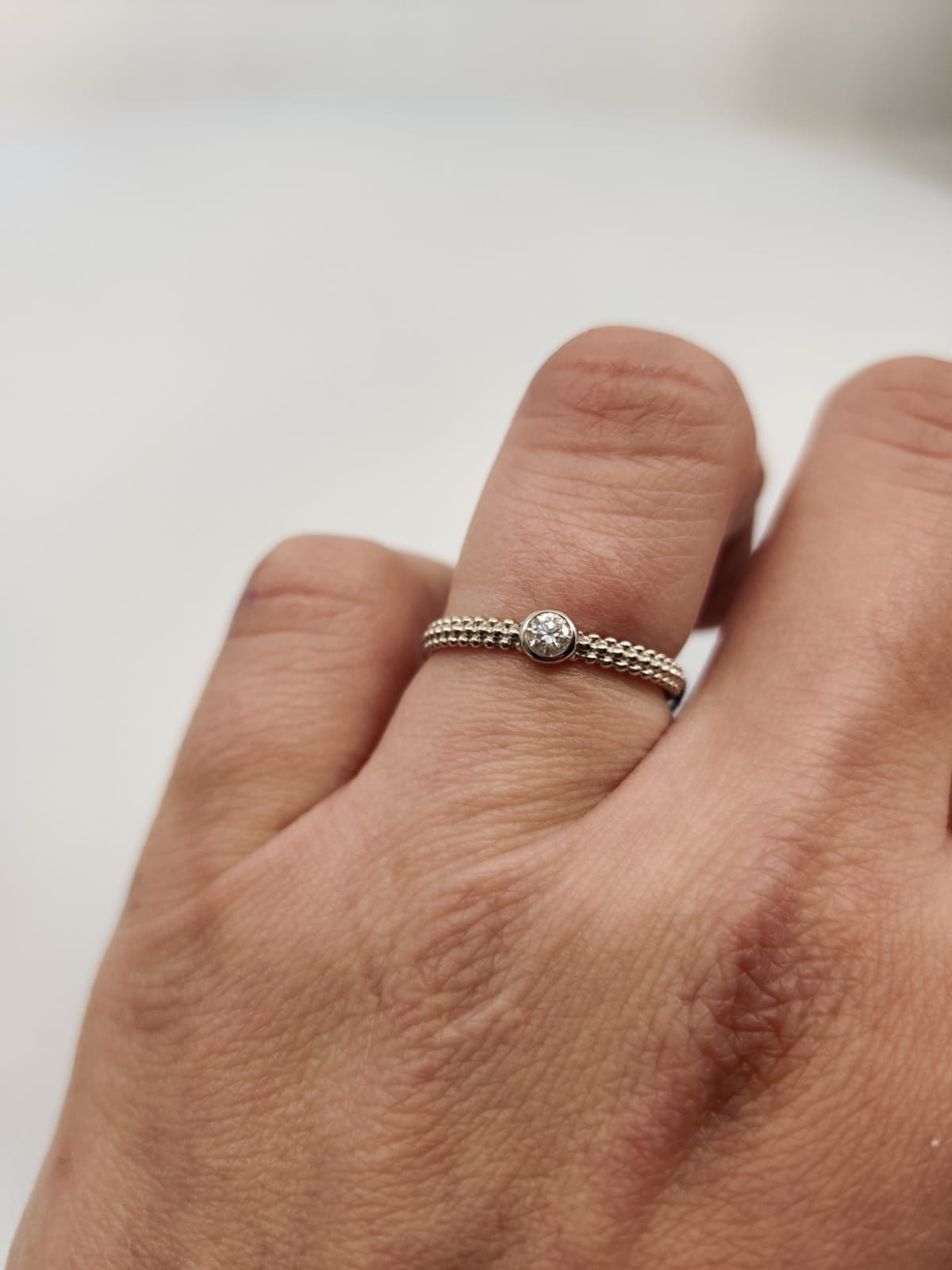 Mauboussin - day drop solitaire in white gold - . Görsel