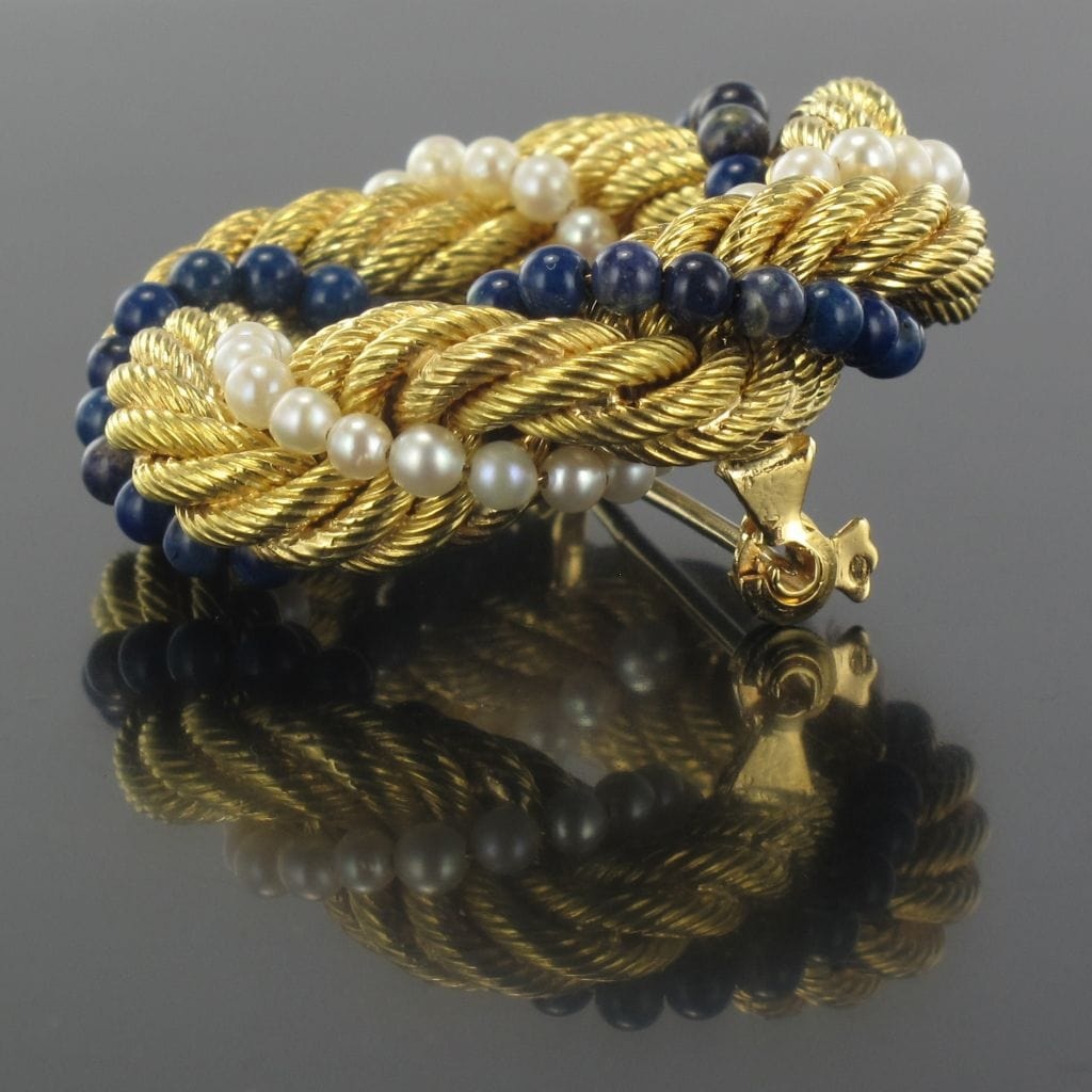 Twisted gold brooch with cultured pearls and lapis lazuli - . Görsel