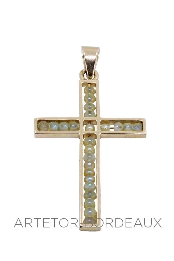 Old cross fine pearls - . Görsel