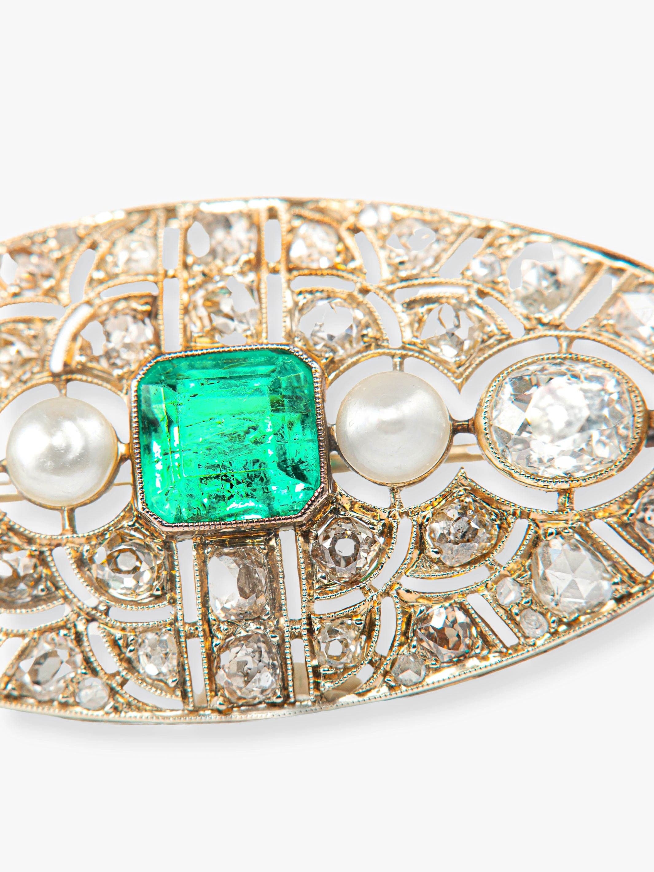 Colombian Emerald and Diamond Brooch - . Görsel
