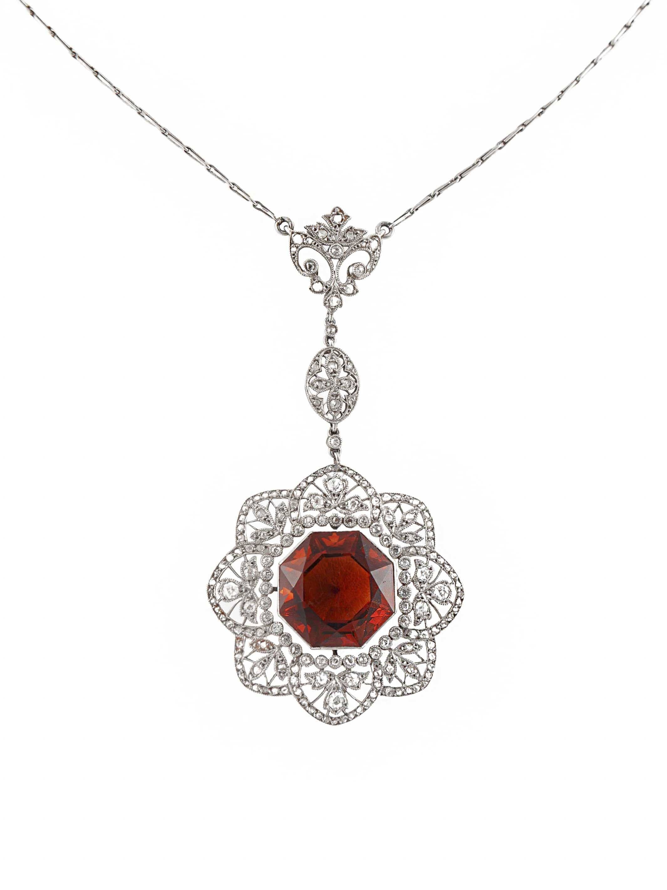 Antique 1900 Necklace in White Gold and Diamonds - . Görsel
