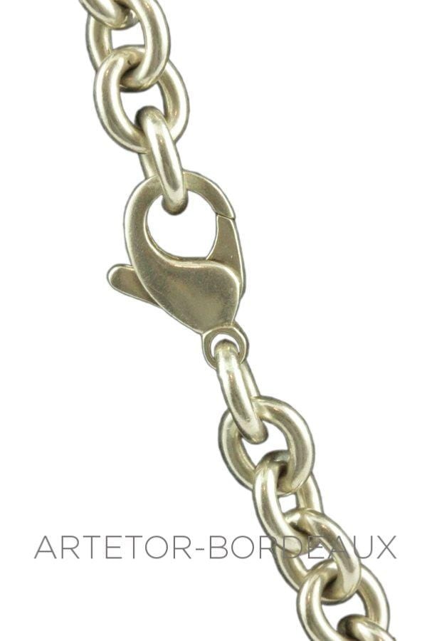 Chain branded Tiffany & Co - . Görsel