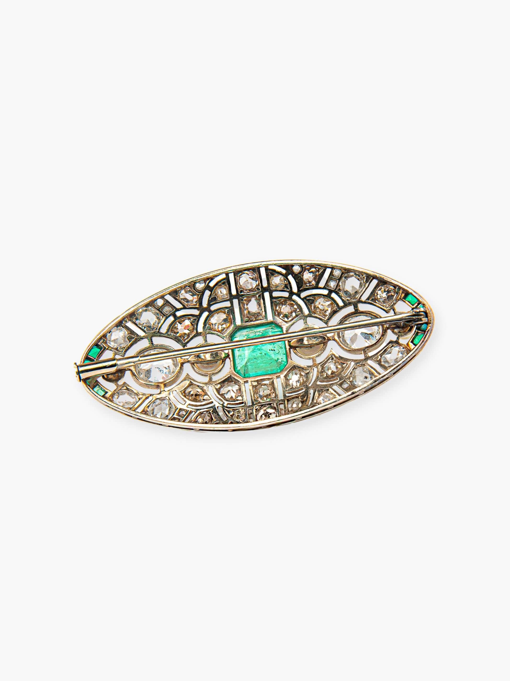 Colombian Emerald and Diamond Brooch - . Görsel
