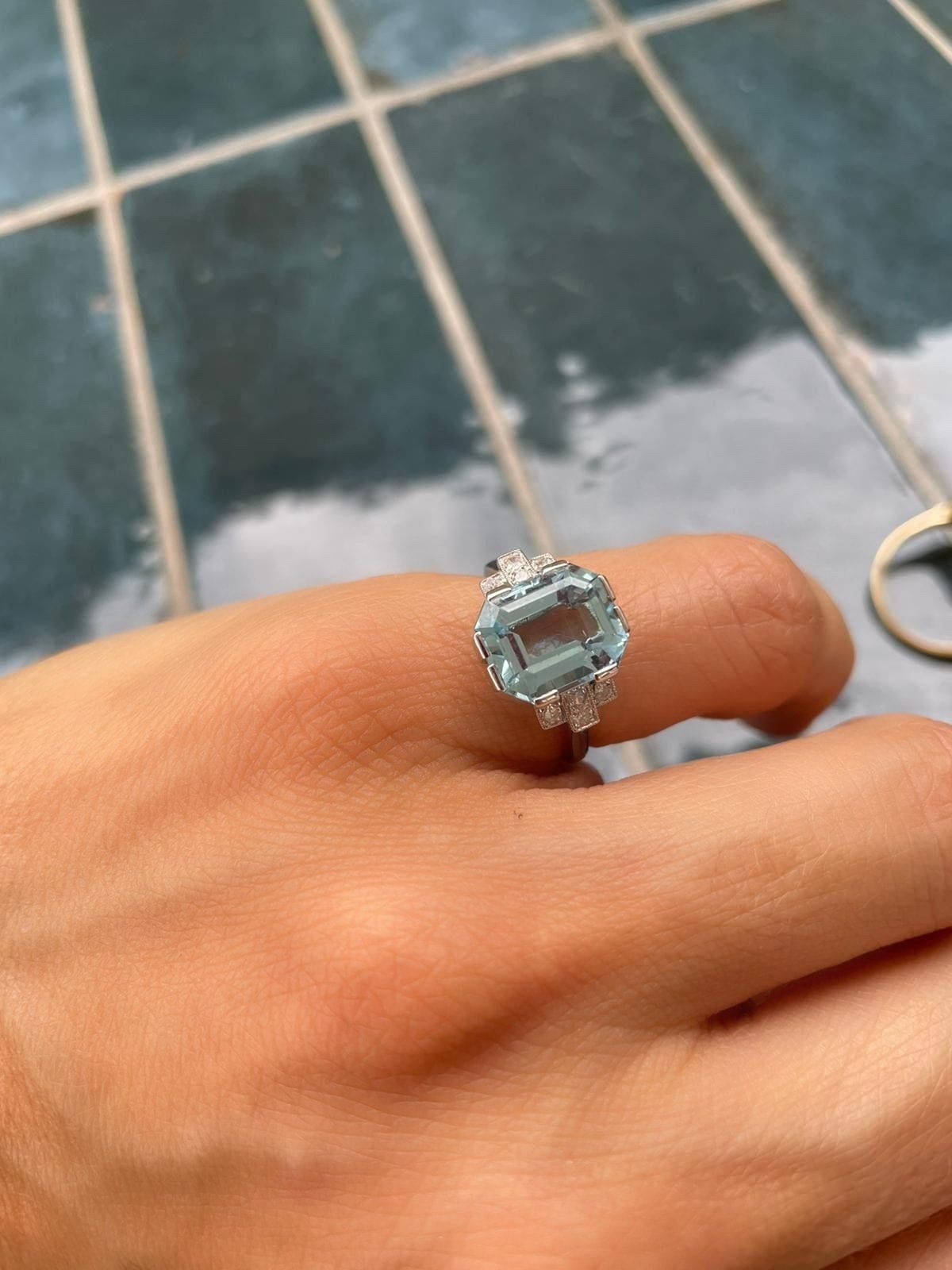 Ring in platinum aquamarine - . Görsel