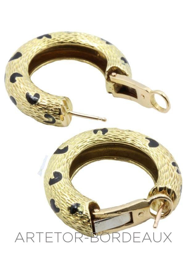 “Feline Shadow” hoop earrings branded Fred - . Görsel