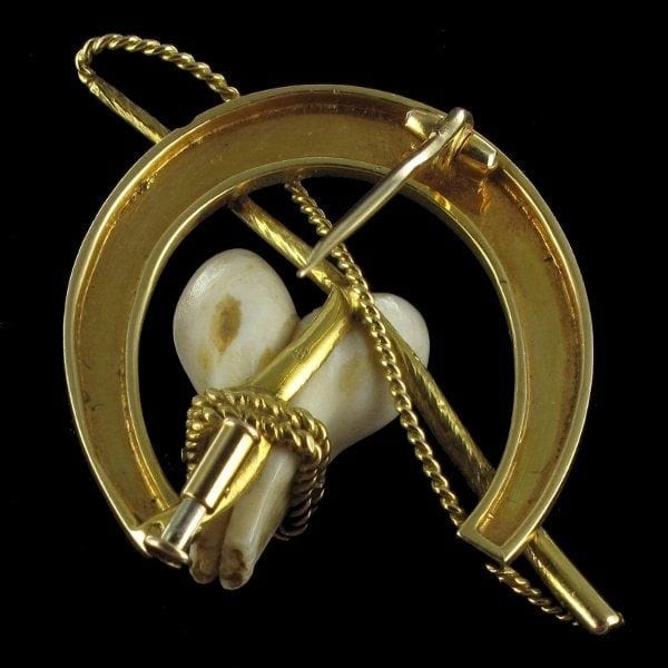 Hunting brooch - . Görsel