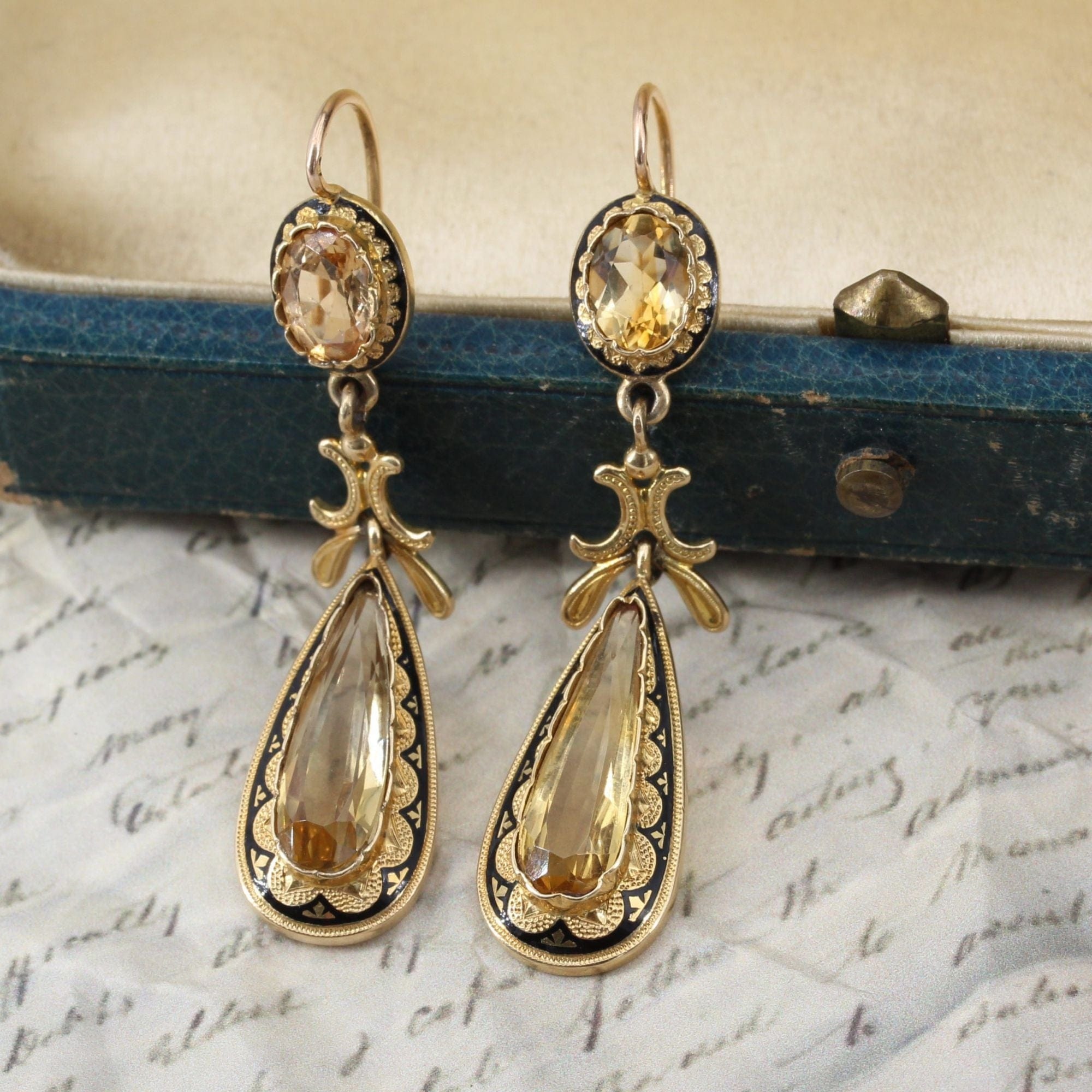 Antique citrine and black enamel pendant earrings - . Görsel