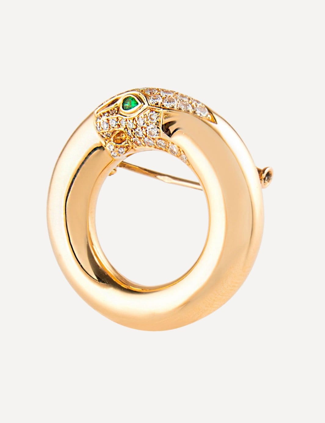 Cartier - Pin Panthère, yellow gold, diamonds and emeralds - . Görsel