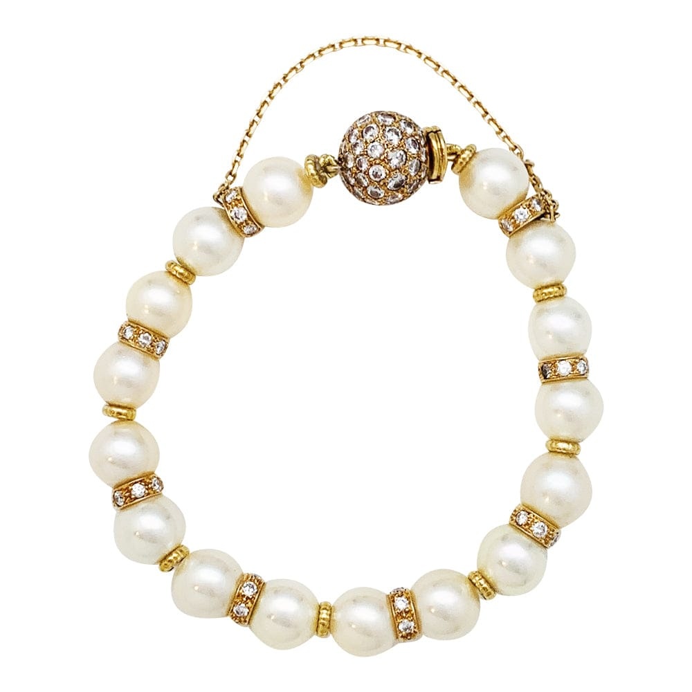 Akoya pearl bracelet in yellow gold and diamonds. - . Görsel
