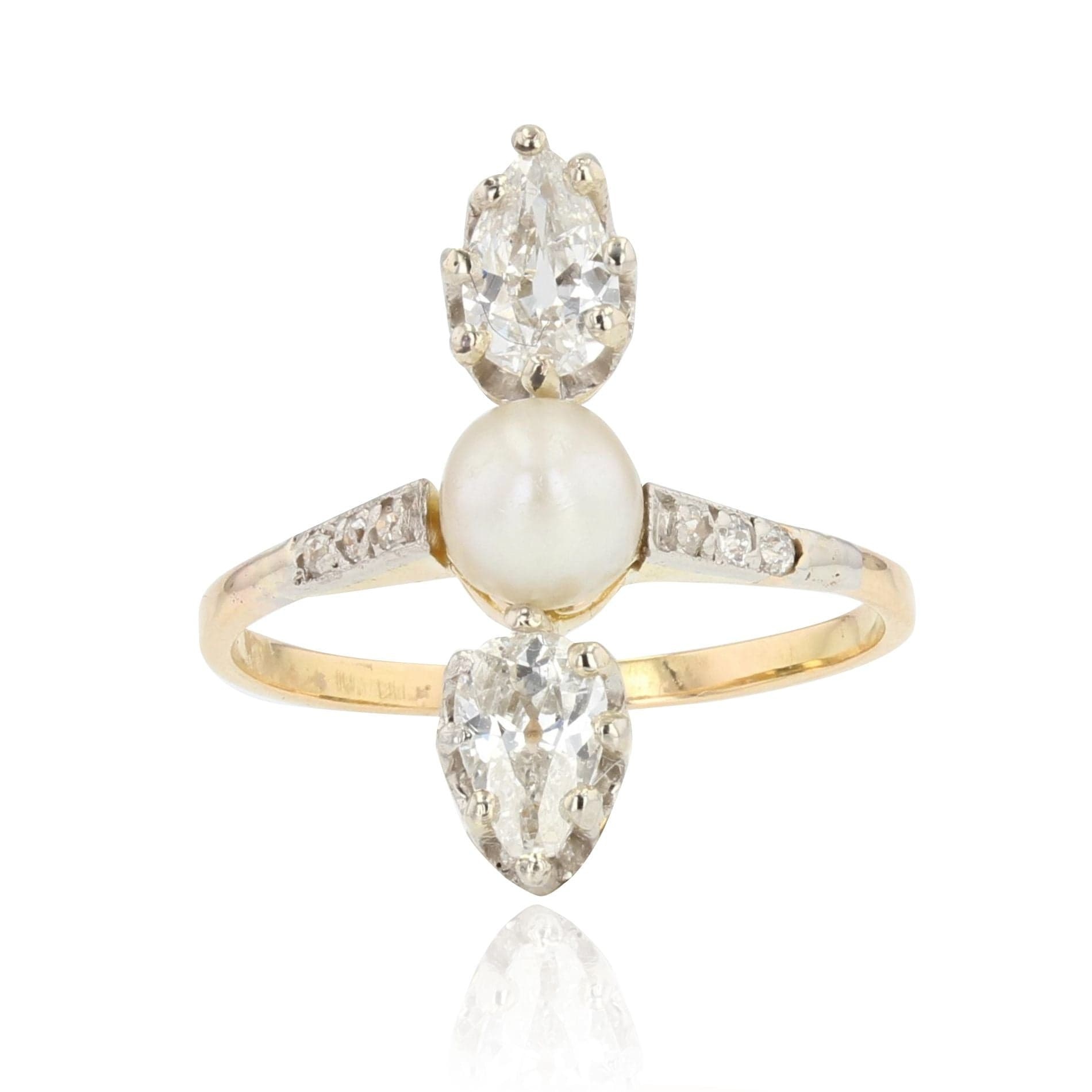 Old fine pearl and pear diamond ring