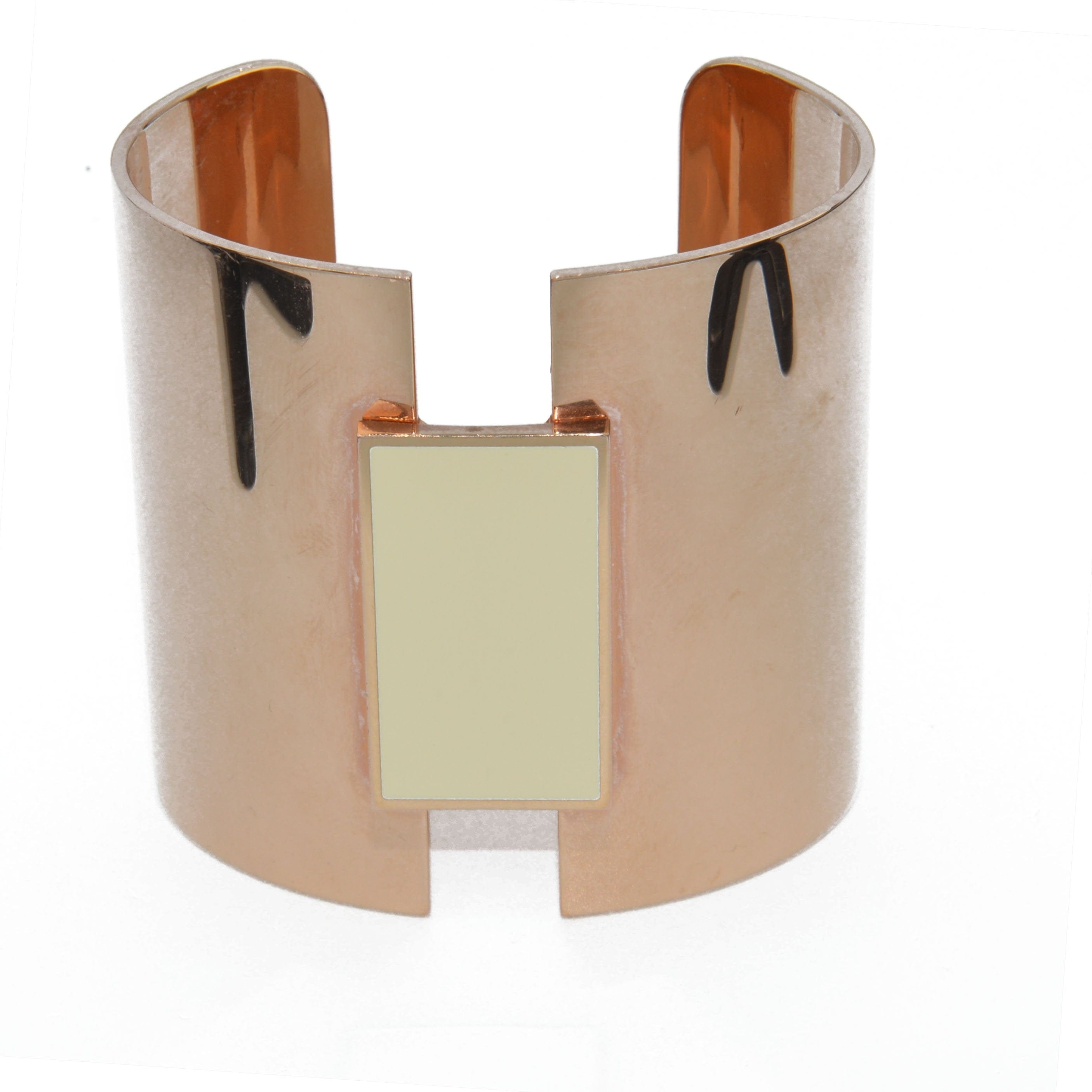 Large gold cuff from Hermès