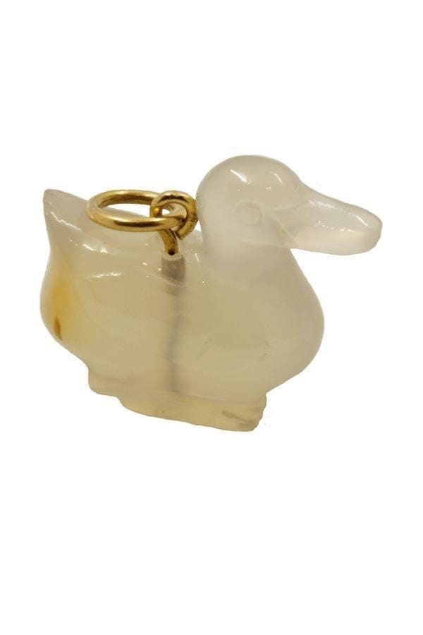 Vietnamese duck pendant in quartz