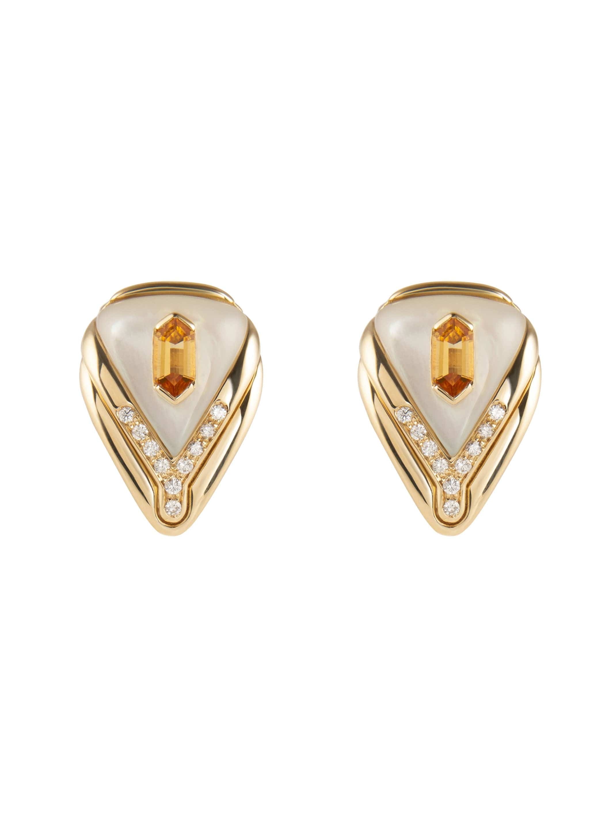 Clip-on Earrings, Yellow Gold, Diamonds, Mother-of-pearl and Citrine