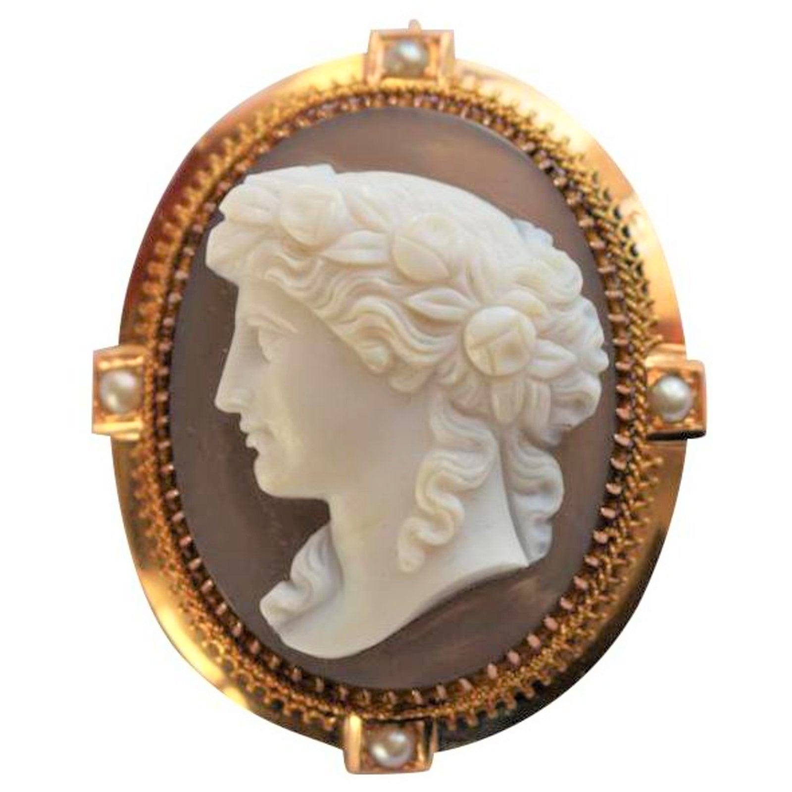 Pin cameo neo-classical depicting the goddess Flora