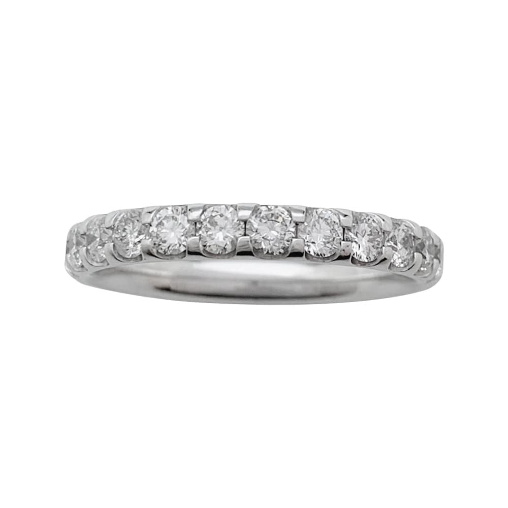 Wedding ring in white gold, diamonds.
