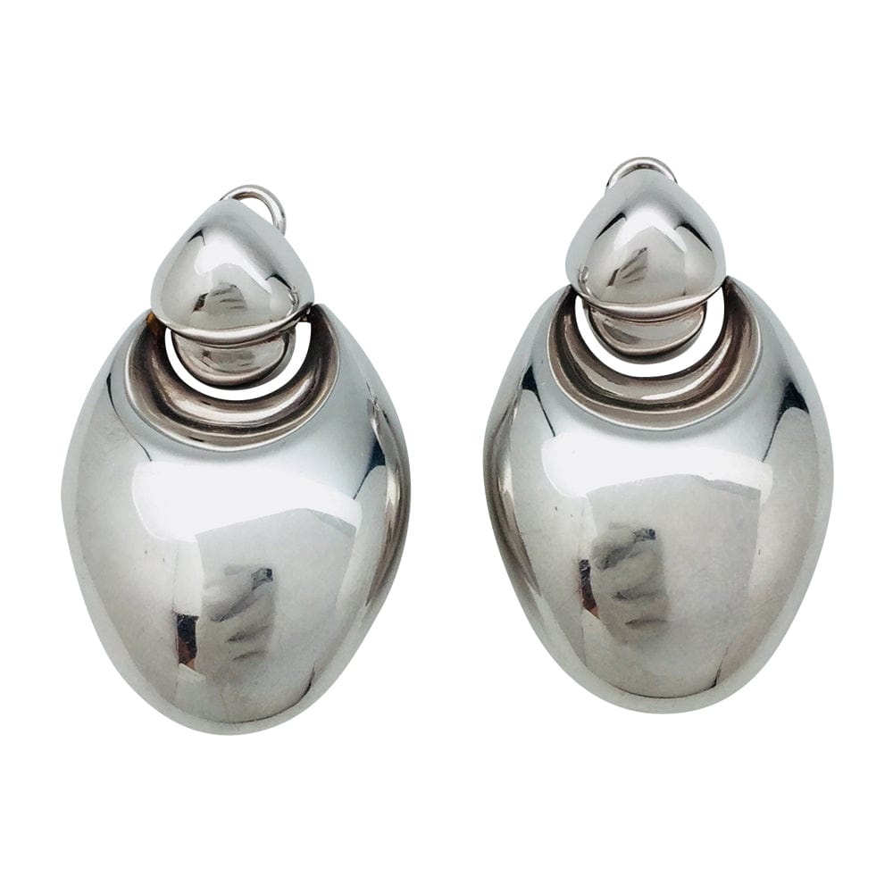 White gold dangling earrings.