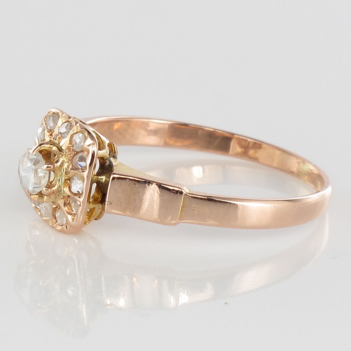 Old rose gold square diamond ring - . Görsel