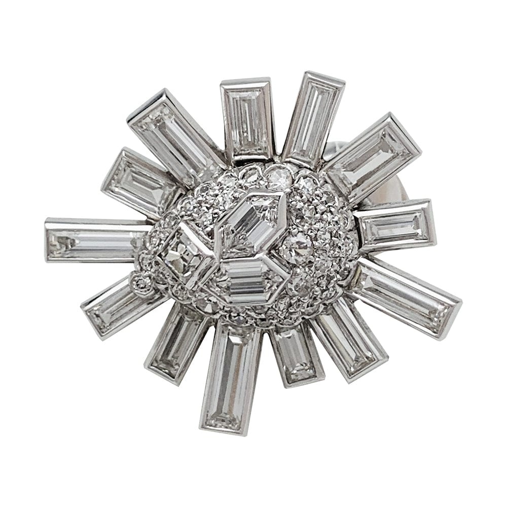 “Flake” earrings in platinum and diamonds. - . Görsel