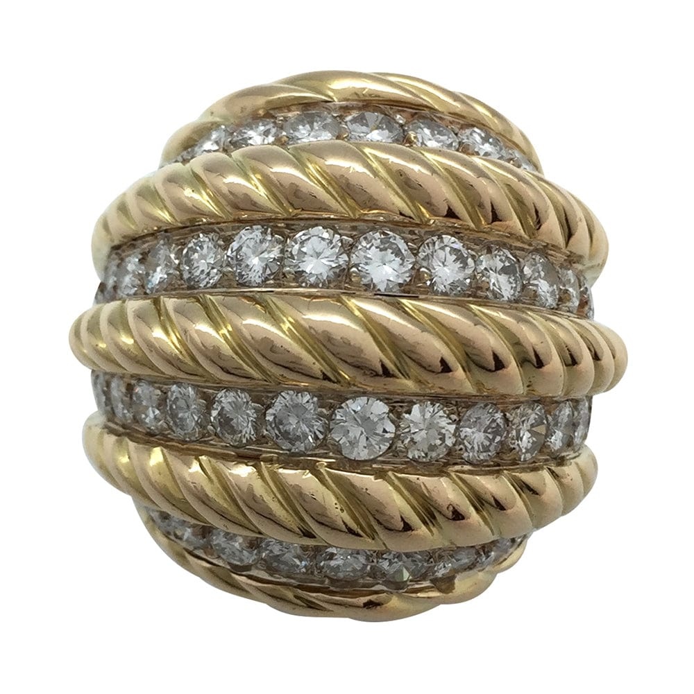 Important dome ring in yellow gold, diamonds. - . Görsel