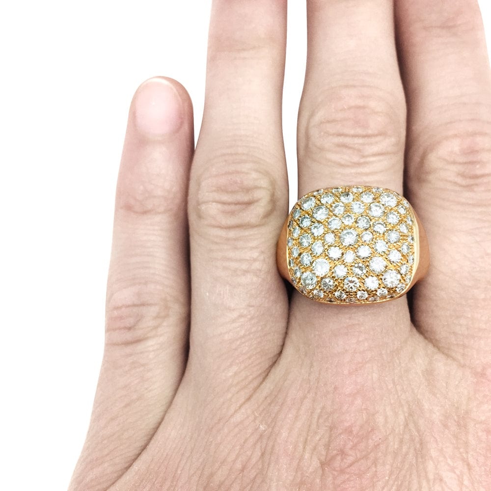 Yellow gold ring, paved with diamonds. - . Görsel