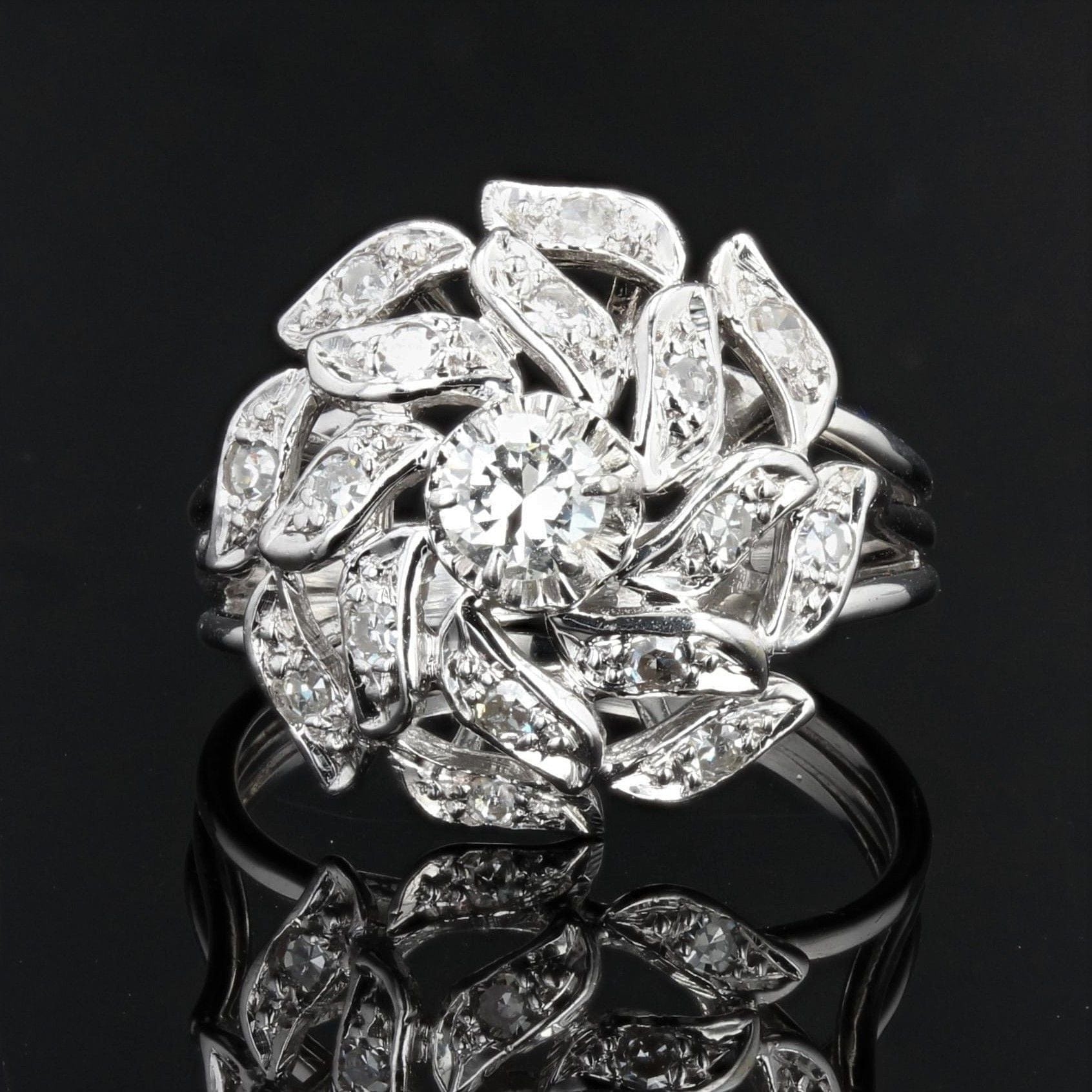 Vintage white gold and diamond ring - . Görsel