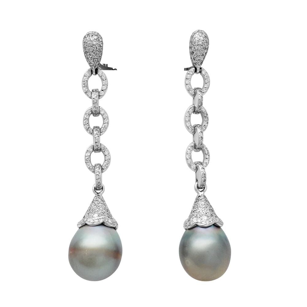 Dangling earrings in white gold, diamonds and pearls. - . Görsel