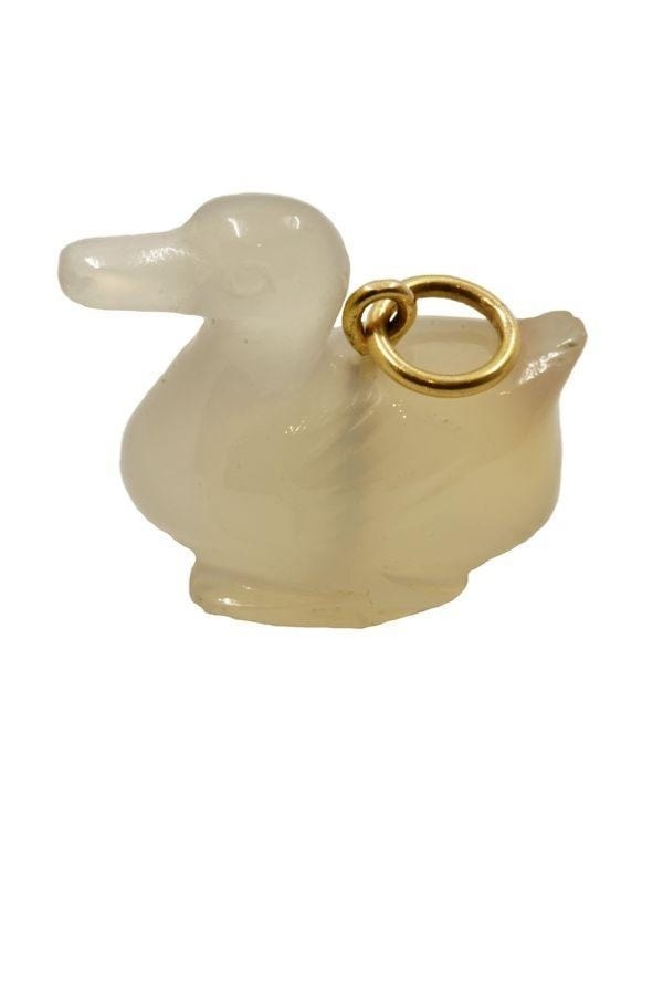 Vietnamese duck pendant in quartz - . Görsel