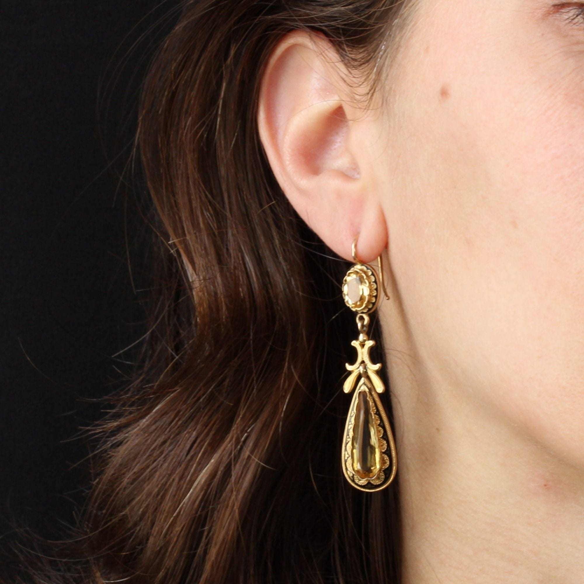 Antique citrine and black enamel pendant earrings - . Görsel
