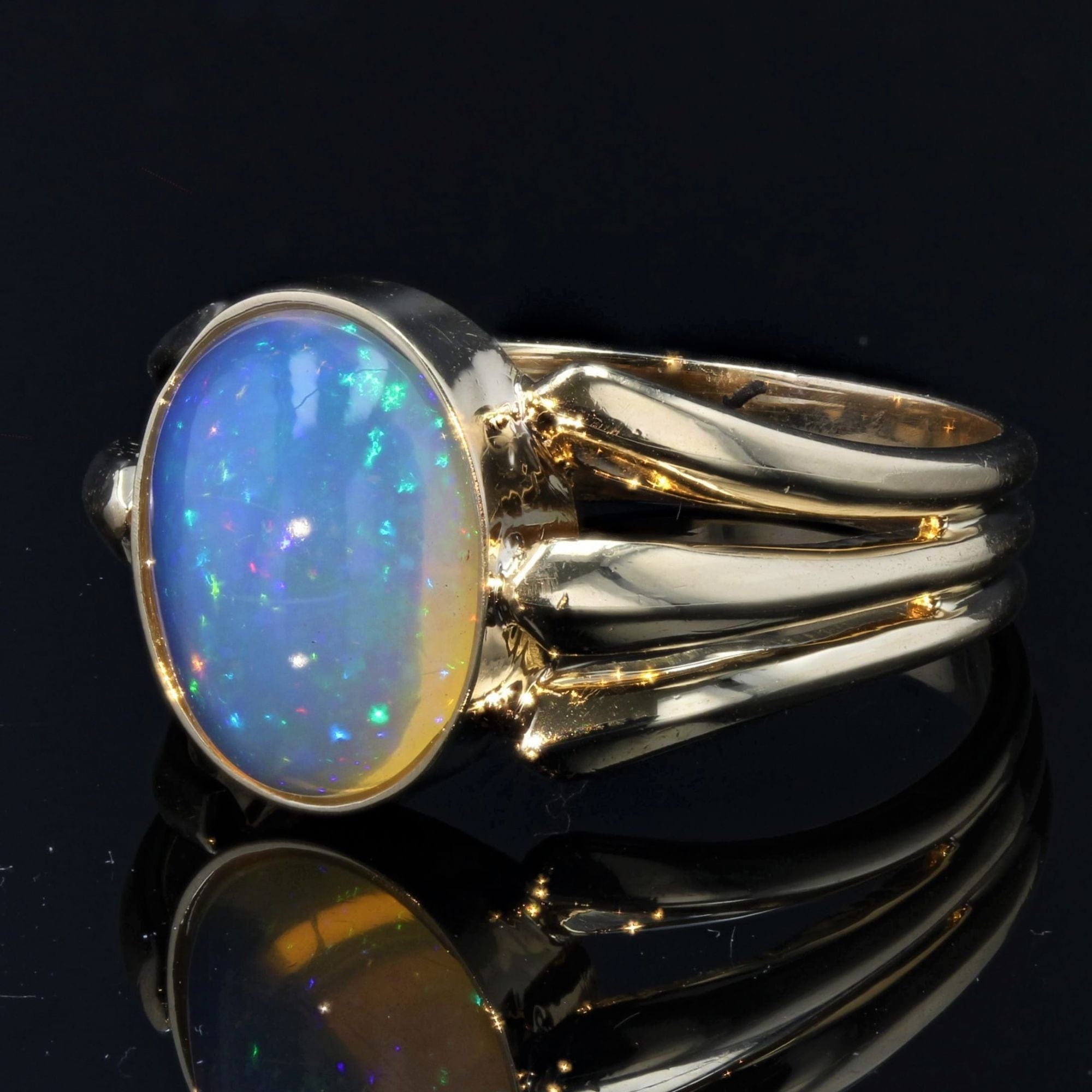 Old Opal ring with openwork bangle - . Görsel