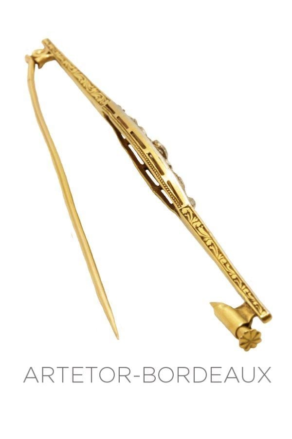 Old brooch - . Görsel