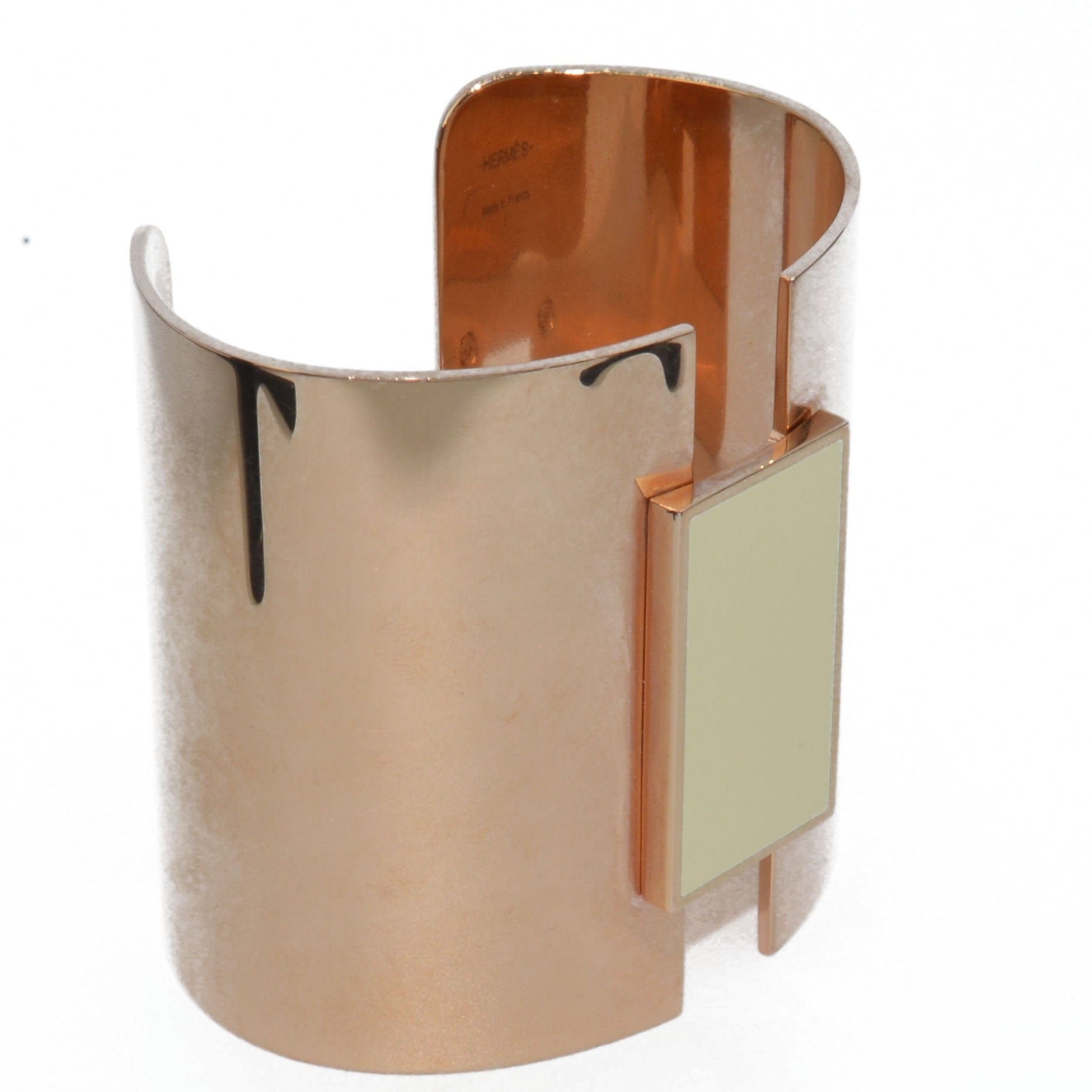 Large gold cuff from Hermès - . Görsel