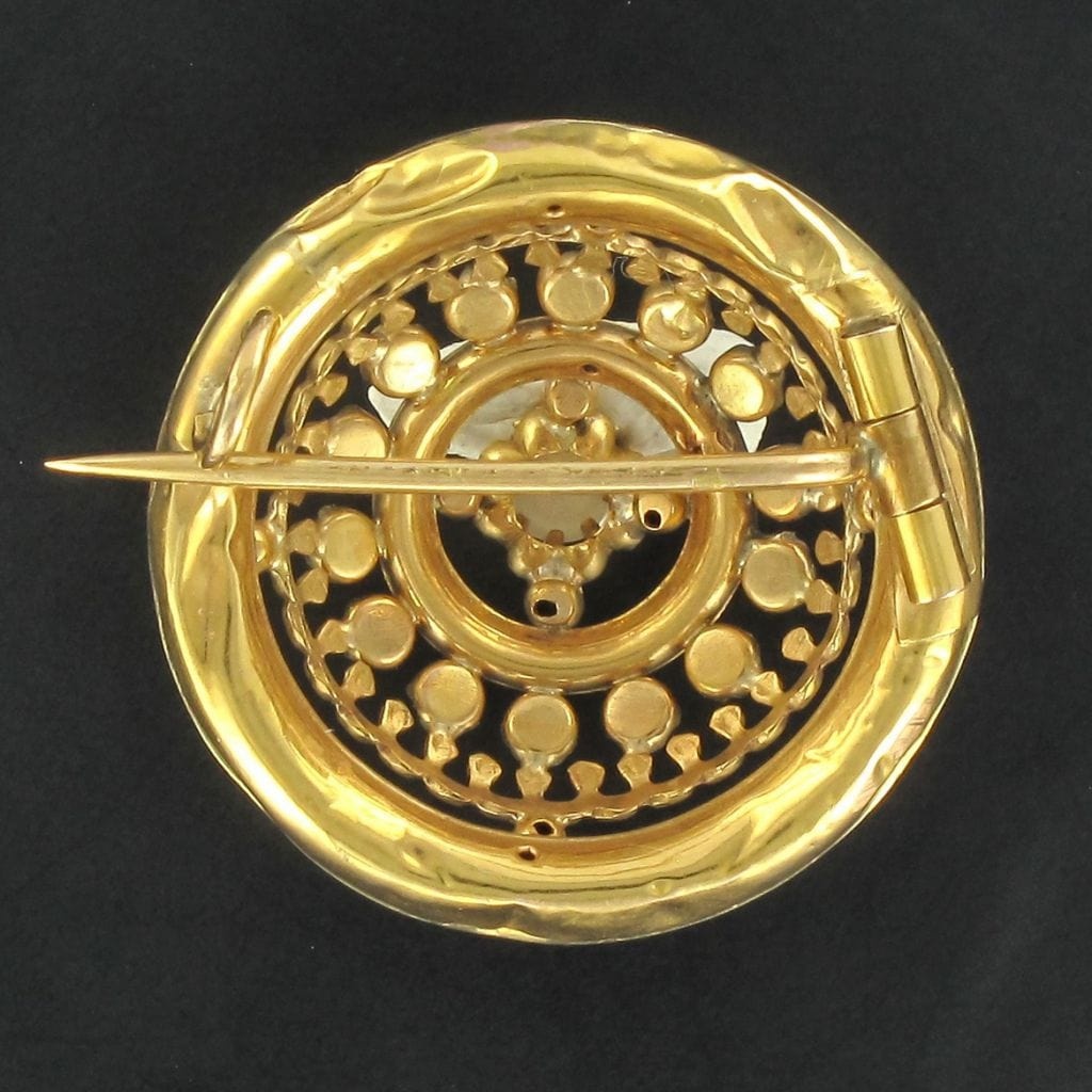 Old rose gold collar brooch and fine pearls - . Görsel